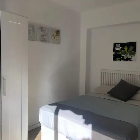 Arts And Sciens Museum/beach