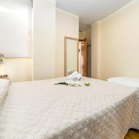 Travel Habitat Jardines Rio Turia.