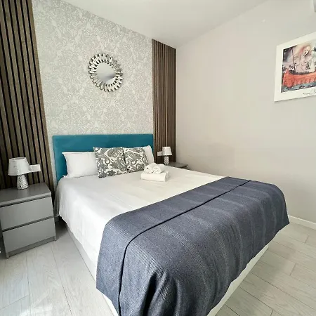 Reinapart Apartment Valencia