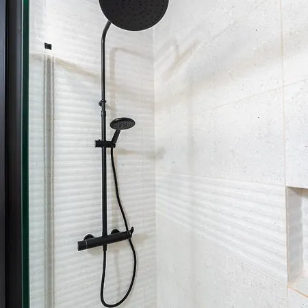 Espectacular Piso Reformado Al Lado Del Rio Turia Daire