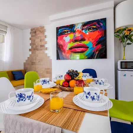 Penthouse Duplex In A 4 Floors Spanish House -8 Min To Center By Metro * Валенсия