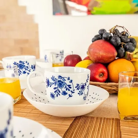 Appartement Penthouse Duplex In A 4 Floors Spanish House -8 Min To Center By Metro *