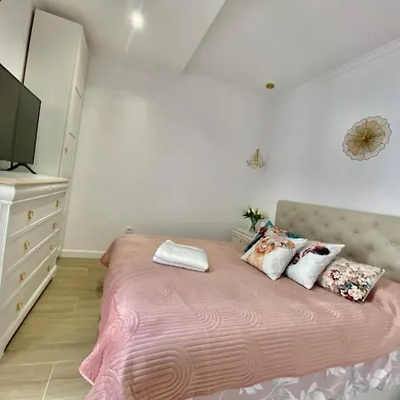 Marin Malvarrosa شقة *