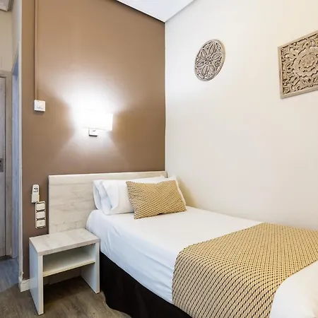 Sweet Continental Hotel