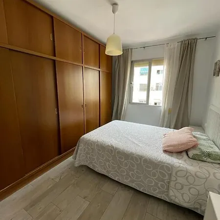 Konukevi Malvarrosa Familiar 2*