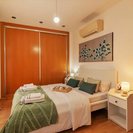 Penthouse Duplex In A 4 Floors Spanish House -8 Min To Center By Metro