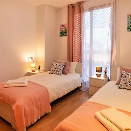Appartement Penthouse Duplex In A 4 Floors Spanish House -8 Min To Center By Metro