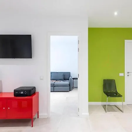 Office Reina 7 * Valenza