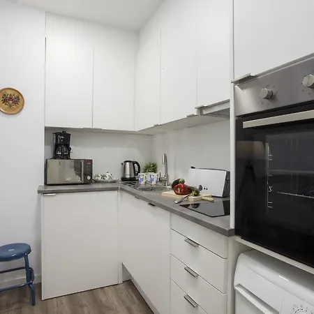 Quart Apartment *