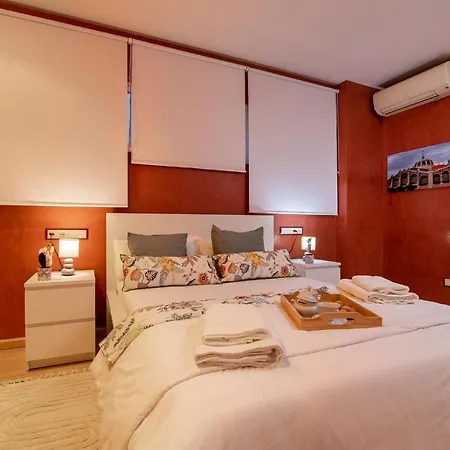 Grand Villa Valencia - 8 min to Center by Metro Apartamento
