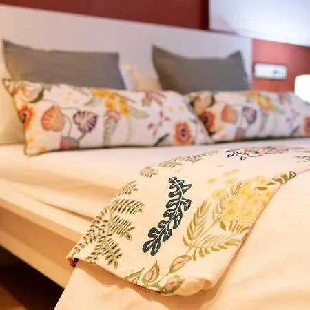 Grand Villa Valencia - 8 min to Center by Metro Apartamento