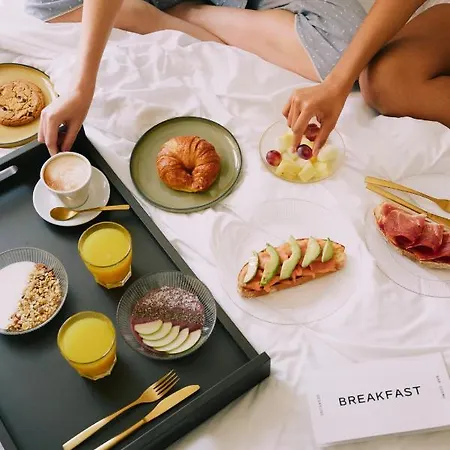 Mate Cosmo - Centre, 3* Βαλένθια