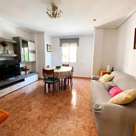 In Great Location In Shared Habitación en casa particular