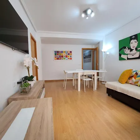 Céntrico En Próximo Parada De Metro ángel Guimerà Valencia