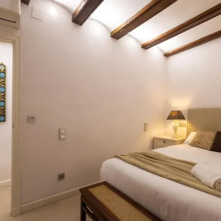 Florit Flats - The Old Town