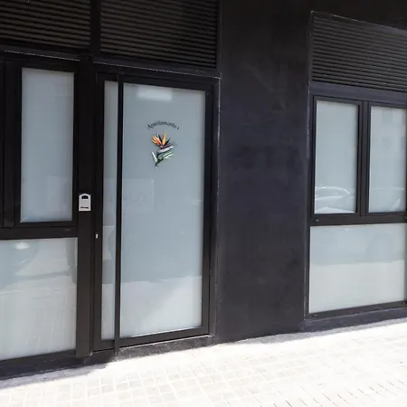 Casa Florit - The Turia Park Lofts - 4 Guests- Ac & Wifi - Near Centre Valencia