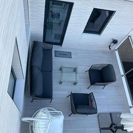 Hébergement de vacances Deluxe House