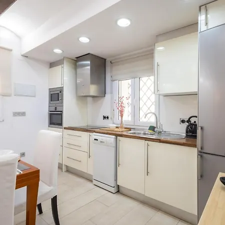 Florit Flats - The Old Town Appartement *