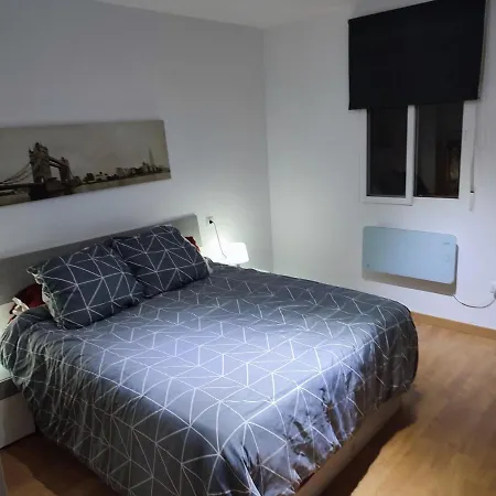Bedroom To Rent In The Alloggio in famiglia