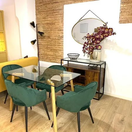 Guillem De Castro Apartment
