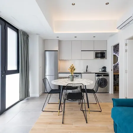 Florit Flats - The Turia Park Lofts - 4 Guests- Ac & Wifi - Near City Centre *