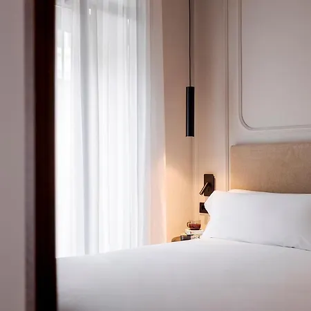 Room Mate Oliveira - City Centre, Valencia 3*