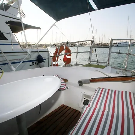 Hospedate En Un Velero En La Marina Sur De Botel Valência