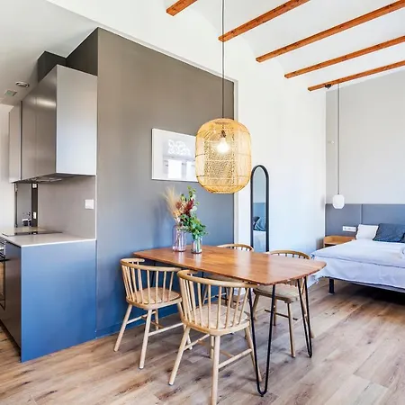 Valencia Guest Puerto Suite Auto Check Appartement