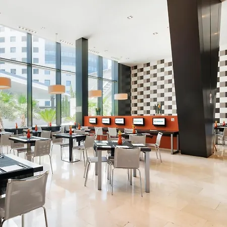 Ilunion Aqua 3 Szálloda 3*
