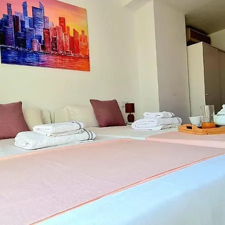 Mediterráneo By Neohotels-centro 8 Min By Metro