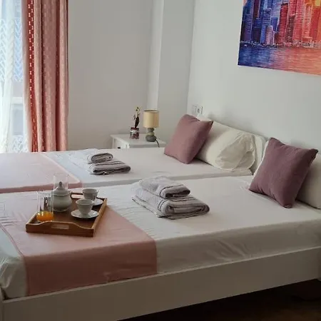 Mediterraneo By Neohotels-centro 8 Min By Metro Apartmán