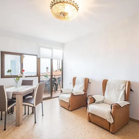 Isola Beachside Apartment Valencia