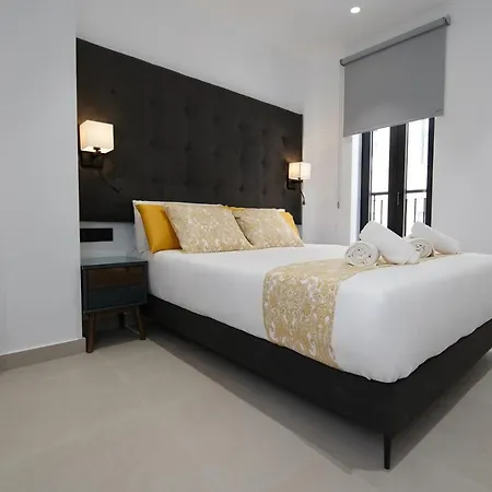 Suites Puerto Valencia By Bet Apartments *