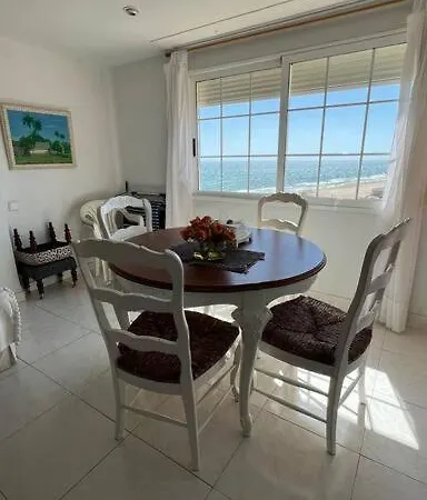 Apartamento Con Acceso Directo A La Playa Apartamento