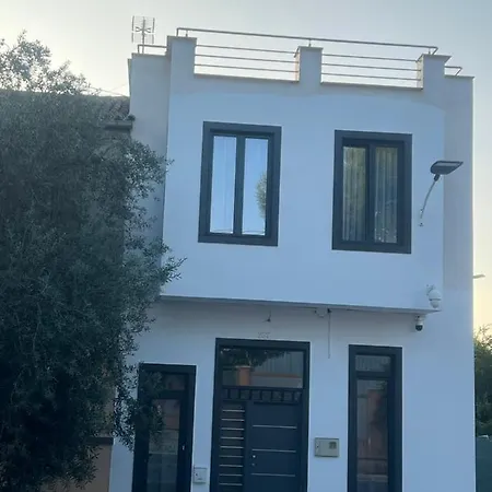 Luxury House *