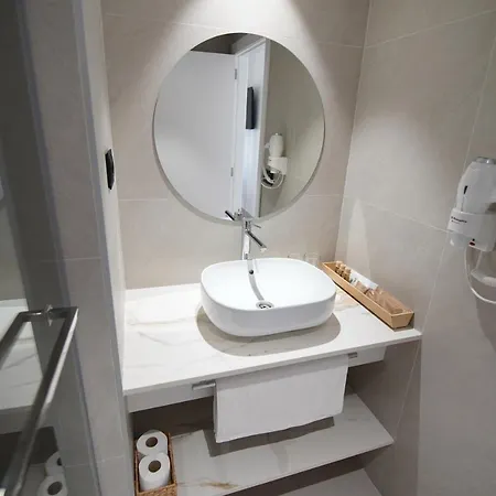 Suites Puerto Valencia By Bet Apartments מלון