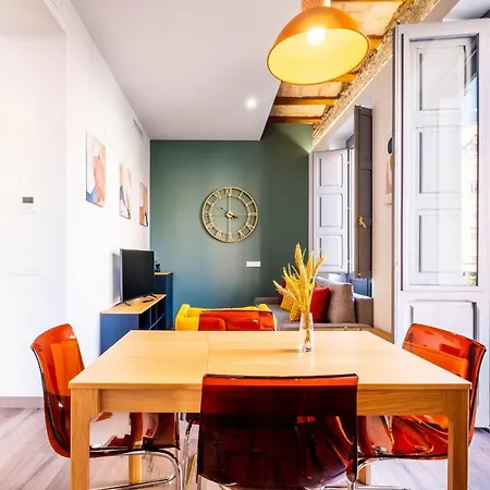 Amazing With Afun And Friendly Atmosphere Apartment *