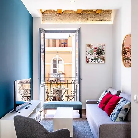 Spacious With Great Views *