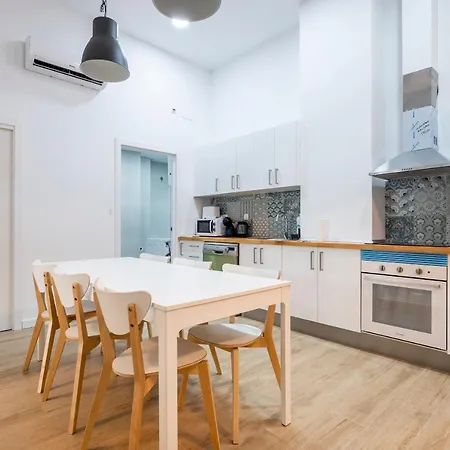 10 Pax, Ac, Wifi Gratis, Ciudad Artes Y Ciencias Appartamento *