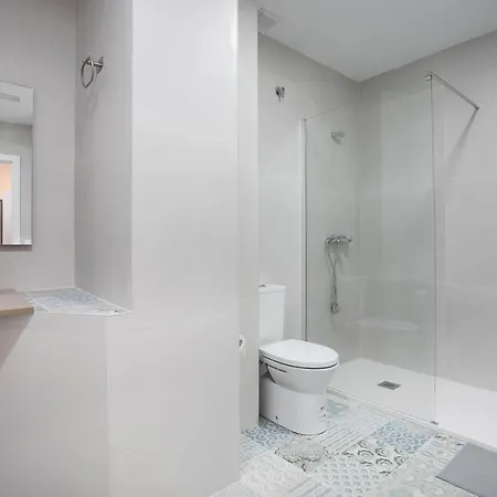 10 Pax, Ac, Wifi Gratis, Ciudad Artes Y Ciencias Appartement *