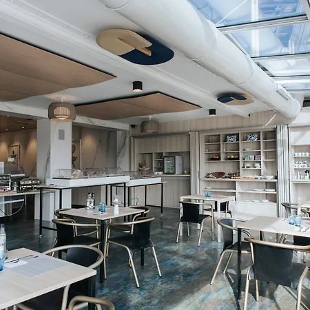 海王星酒店 4*