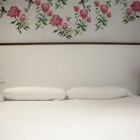 Flats Friends Soho Suites *