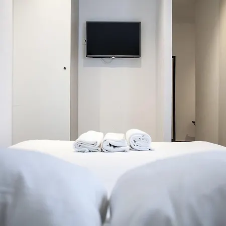 Flats Friends Soho Suites Apartment *