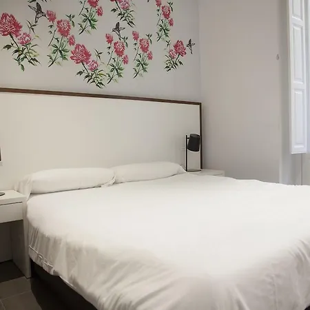 Flats Friends Soho Suites *