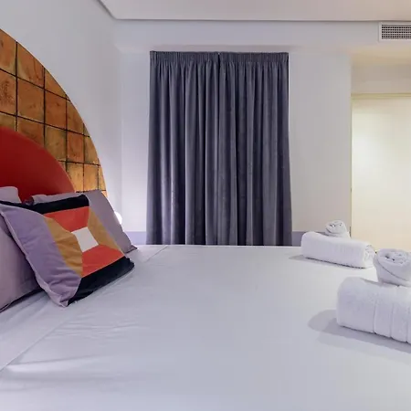 Apartup Market Square Deluxe * Valence