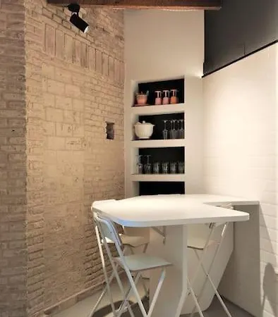 Atico De Lujo Frente Mercado Colon Only Adults