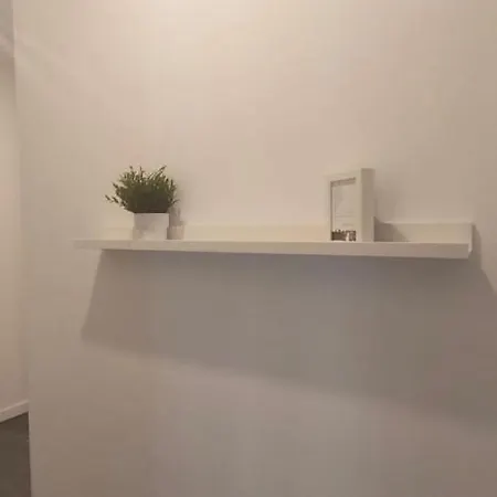 Small And Cozy - G10