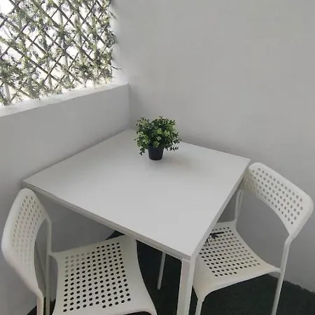 Small And Cozy - G10 * Walencja