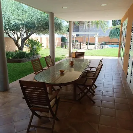 Almarda Luxury Villa *