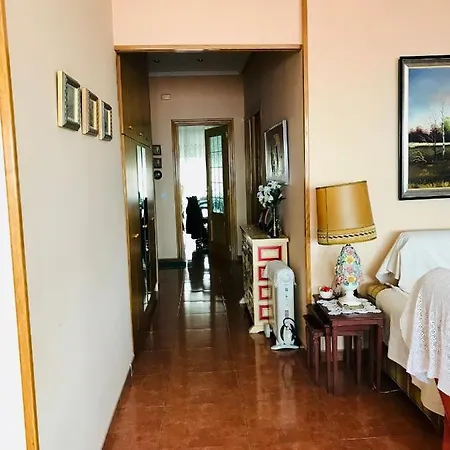 Homestay Private Single In Ruzafa, Ladies Only, Non Smoker *